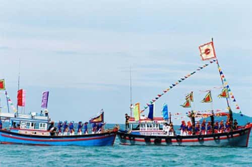 Spring in Vietnam is the season of a thousand festivals Spring in Vietnam is the season of a thousand festivals